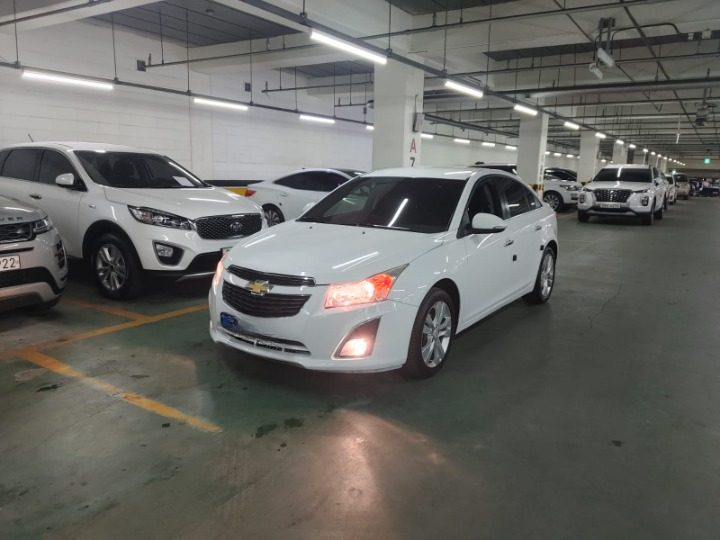 SafeLine cars lined up in the fleet yard